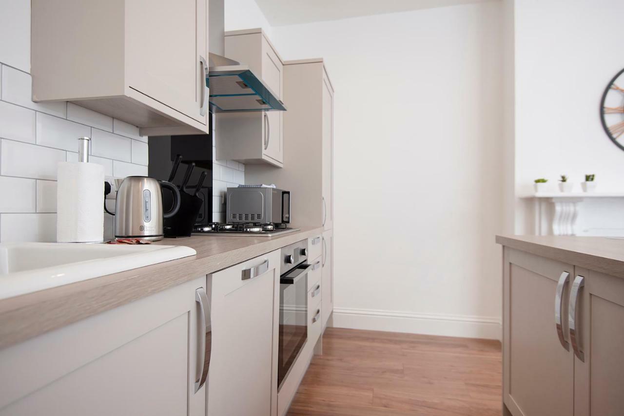 Flat A - Spacious Ground Floor, 1 Bedroom Apartment In Central Southsea, พอร์ตสมัธ ภายนอก รูปภาพ